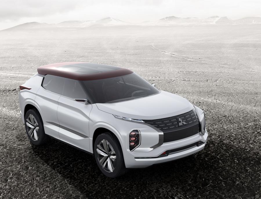  Mitsubishi GT-PHEV Concept 2016 года  (фото 4 из 30)